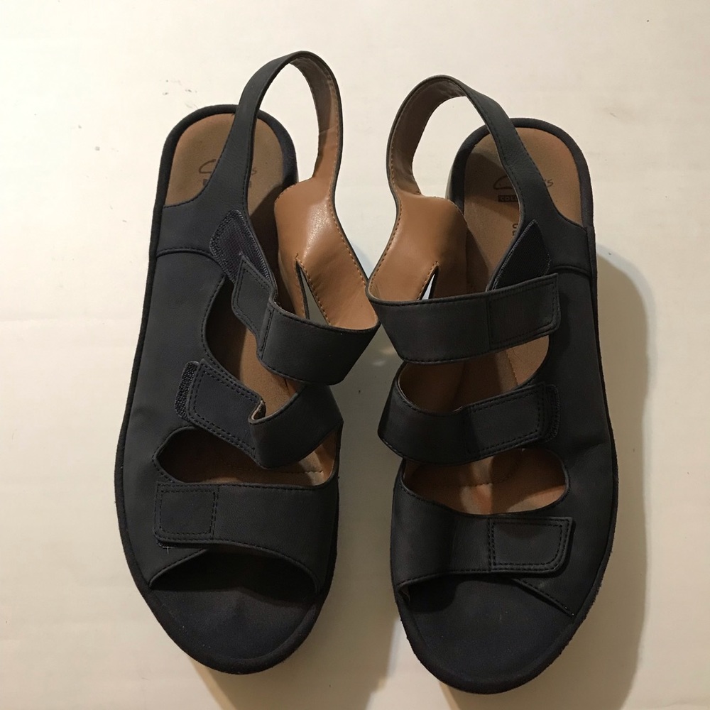 Collection By Clarks Wedge Adjustable Velcro Strap Sandals